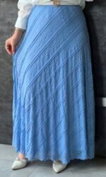 Elegant Lace Skirt - Image 4