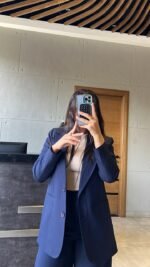 Pinstriped T.R Linen Blazer - Image 3