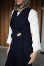 Elegant Waist-Accessory Suit - Image 6