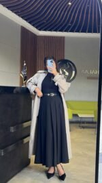 ⁦تنورة بليسيه أنيقة بكسرات واسعة⁩ - الصورة ⁦5⁩