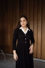 A Classic & Elegant Dress - Image 3