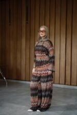 Two-Piece Autumn Suit - Image 3
